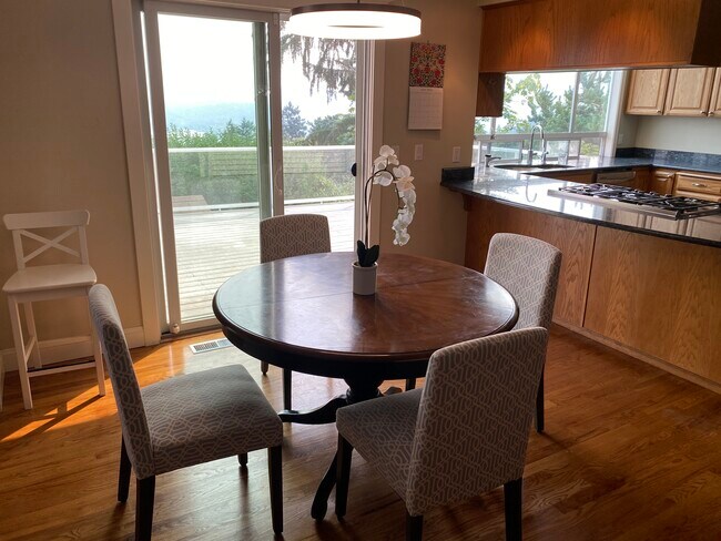 Building Photo - 4628 175th Ave SE