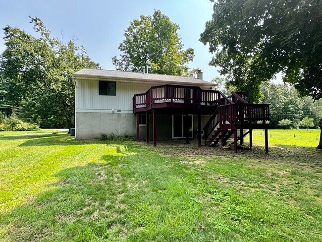 Building Photo - 114 Ingersoll Rd