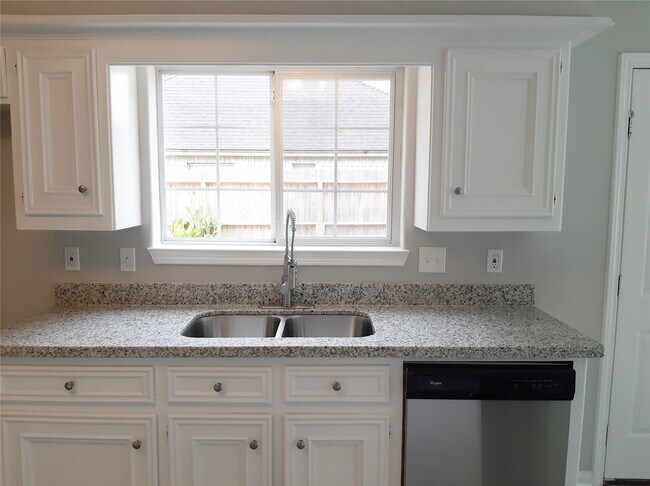 Building Photo - 1706 Calveryman Ln