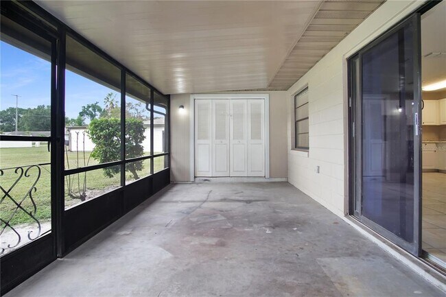 Building Photo - 5607 Struthers Ct