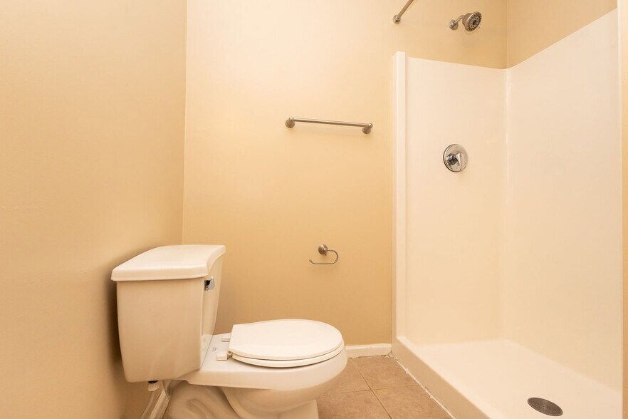 Building Photo - 4705 Montview Dr