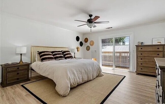 Building Photo - Charming 3 Bedroom 2 Bath Paso Robles Home