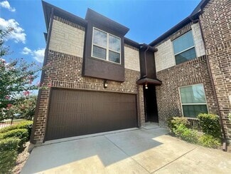 Building Photo - 5047 Venecia Way