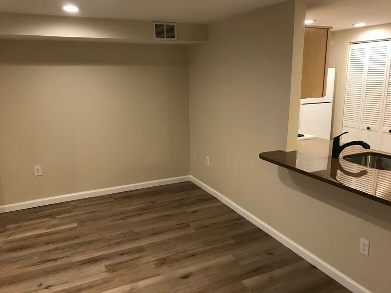 Living room - 1448 Newton St NW