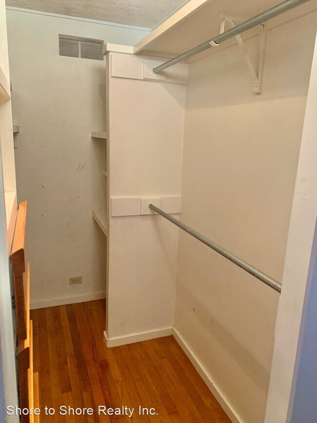 Building Photo - 3 br, 2.5 bath House - 2144 Kolo Place