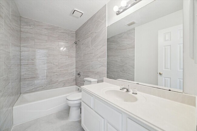 Building Photo - 3115 Woodcreek Glen Ln