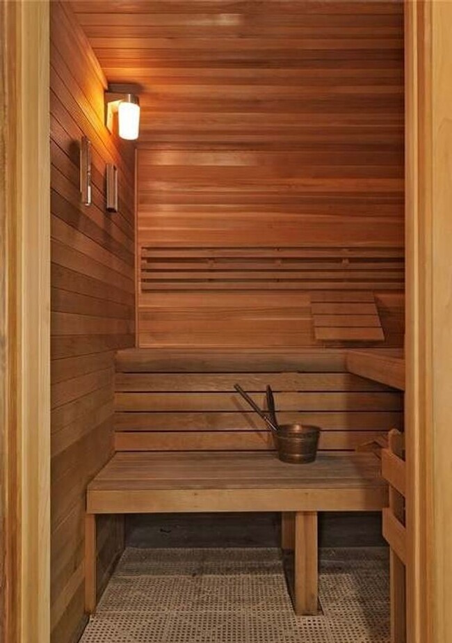 Building Photo - Beautiful Condo in the Heart of Ballard!