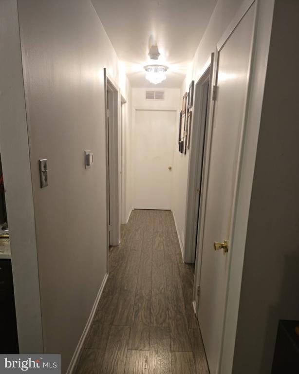 Building Photo - 407 Harrier Row