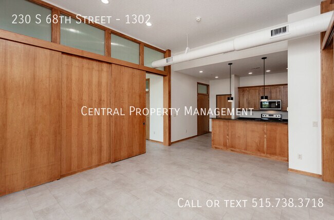 Building Photo - 230 S 68th St