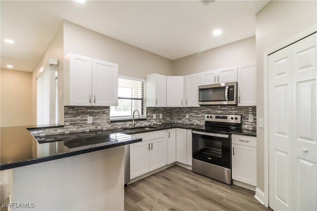 Building Photo - 4510 6th St W