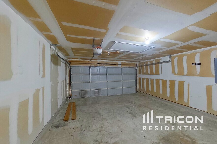 Building Photo - 4229 Estes Park Cir