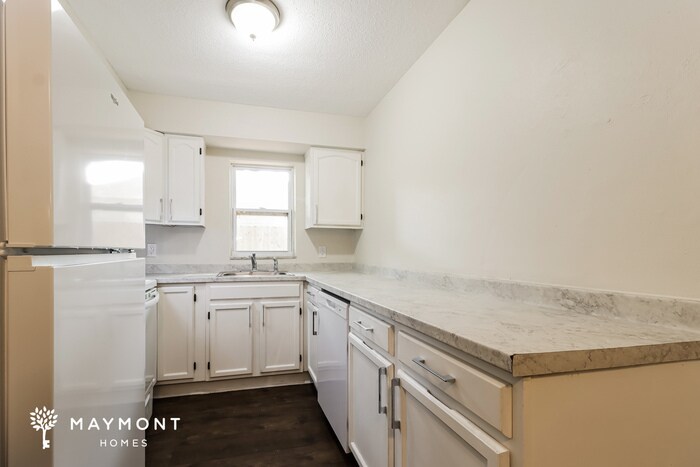 Building Photo - 2312 32nd Ave N