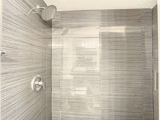 Building Photo - Westwood Boulevard, Orlando, FL 32821 - 2 BR 2 BA condo