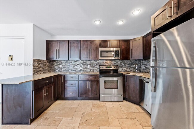 Building Photo - 3642 NE 171 St