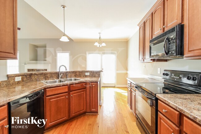 Building Photo - 156 Hazelwood Ct