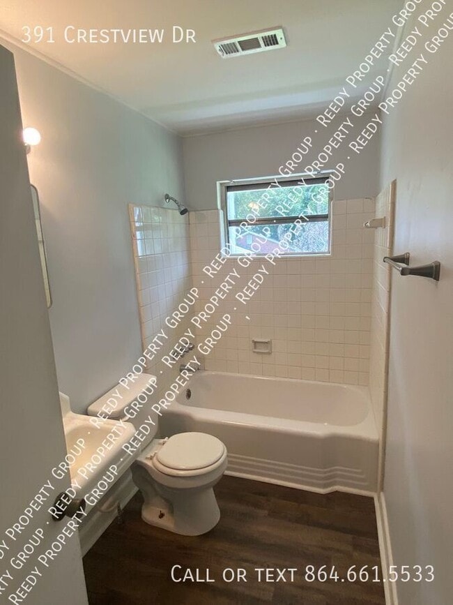 Building Photo - 391 Crestview Dr