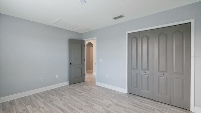 Building Photo - 3833 Siskin Dr