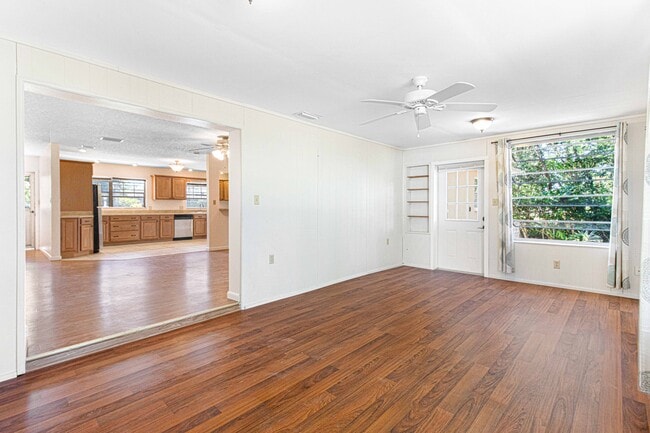 Building Photo - 1116 Eden Dr
