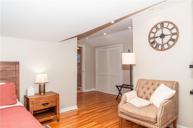 Building Photo - 153 Lindbergh Drive NE