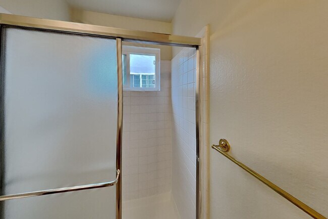 Building Photo - 1091 Discovery Way