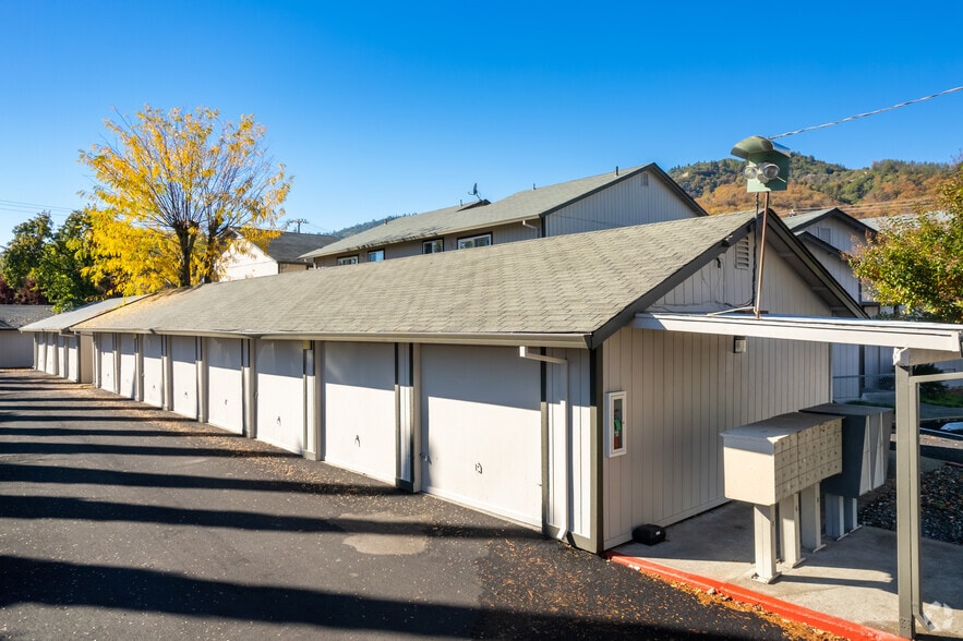 Alderwood Apartments 1450 S State St Ukiah CA 95482 Apartment Finder