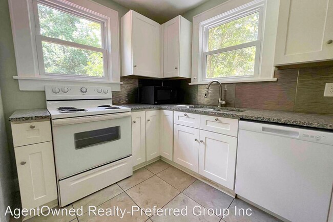 Building Photo - 2 br, 1 bath House - 58 Avondale Avenue