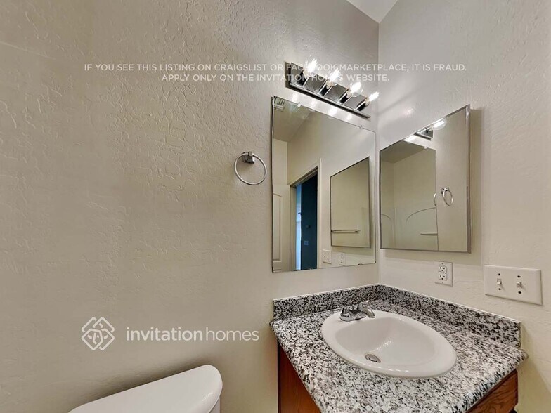 Building Photo - 2310 N 92nd Dr