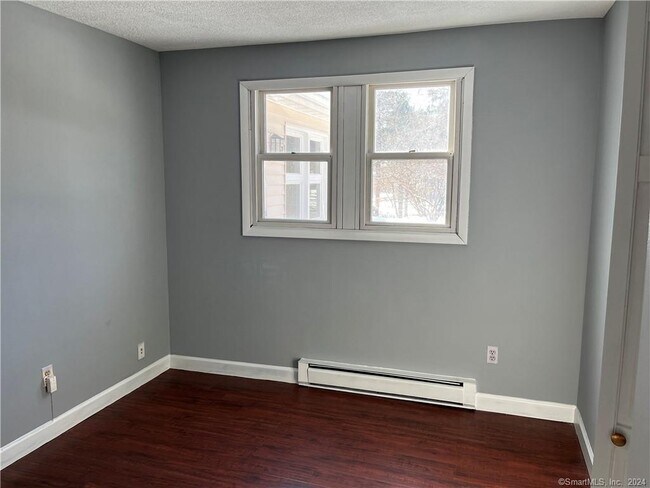 Building Photo - 117 Milwaukee Ave