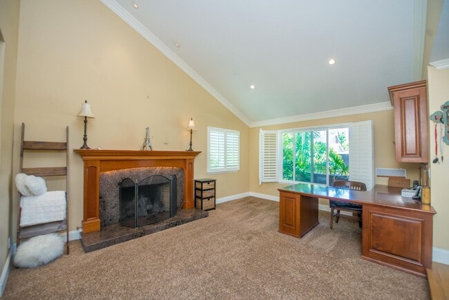 Building Photo - Welcome to Paradice - SHOWINGS START AUGUST 1