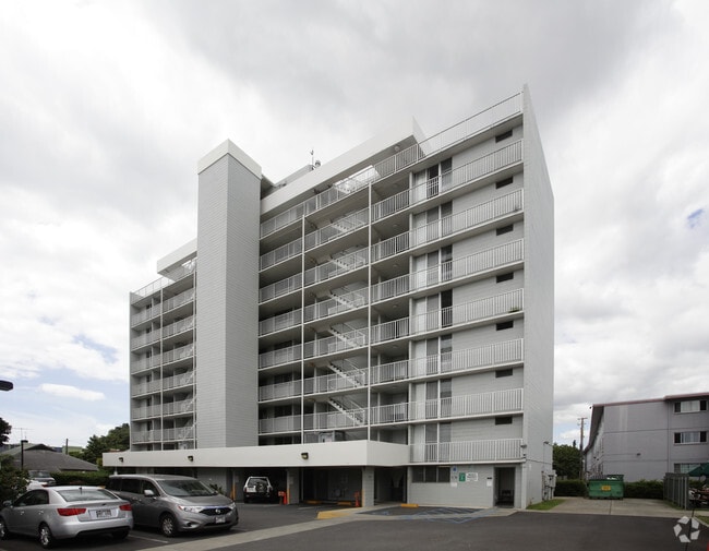 Primary Photo - Pualani Manor