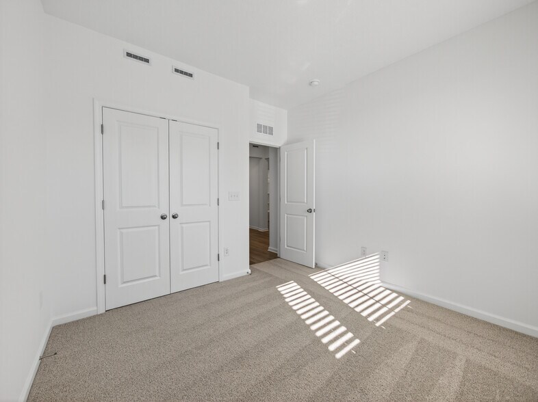 Building Photo - 268 Onset Way