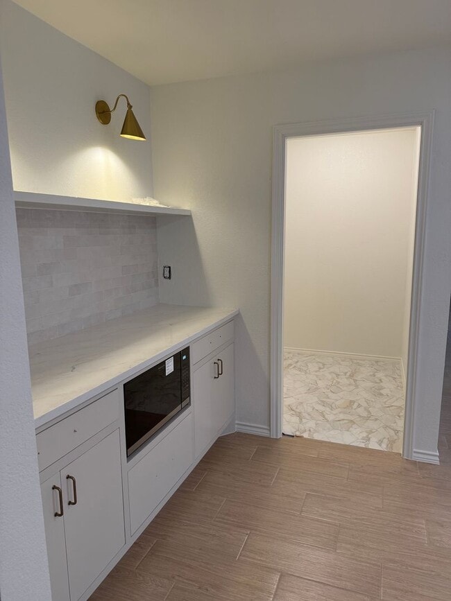 Building Photo - 3 Cimarron Dr