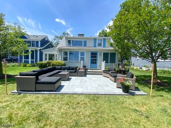 Building Photo - 32 Lenape Trail