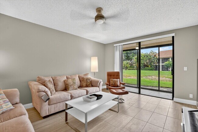 Building Photo - 7773 La Mirada Dr
