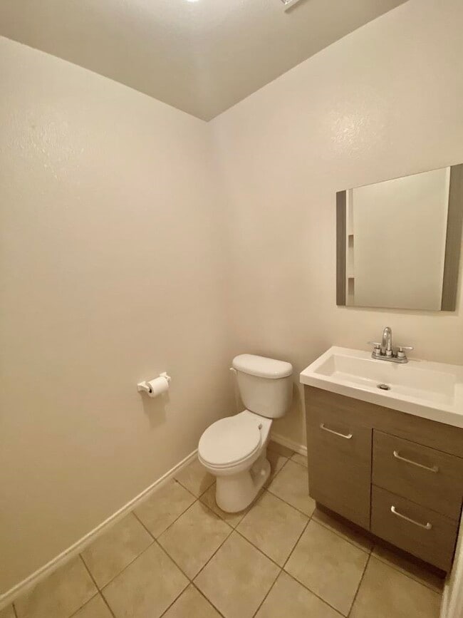 Building Photo - 100 Ramon Cardenas Dr