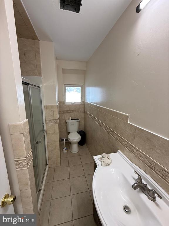 Building Photo - 7801 Montgomery Ave