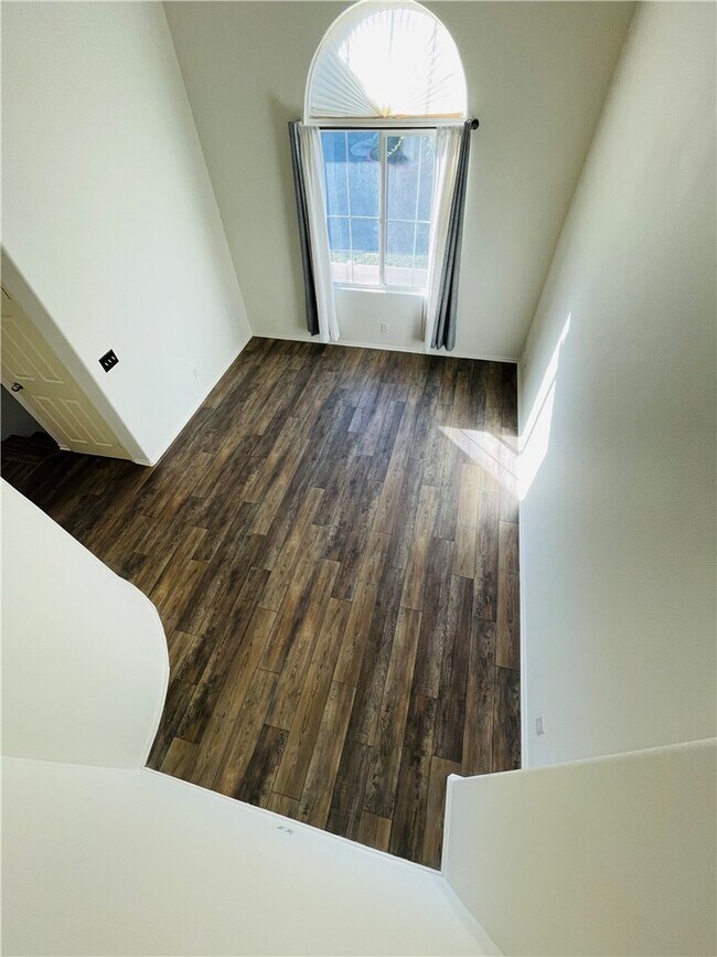 Building Photo - 33590 Willow Haven Ln