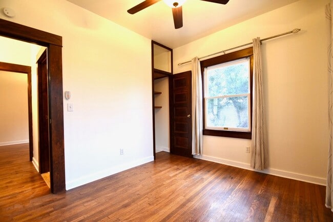 Building Photo - 4857 Kansas St