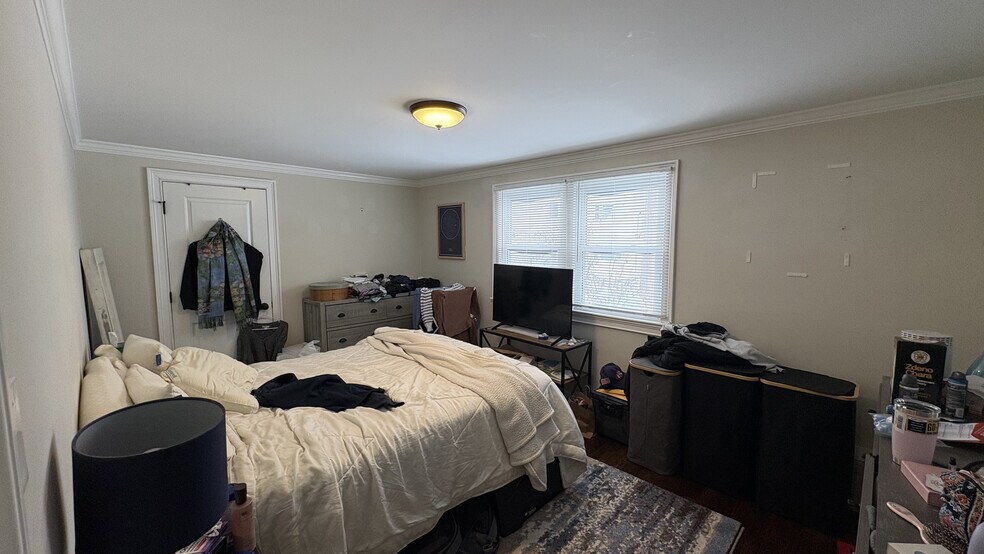 Building Photo - 6 Hardwick Ter