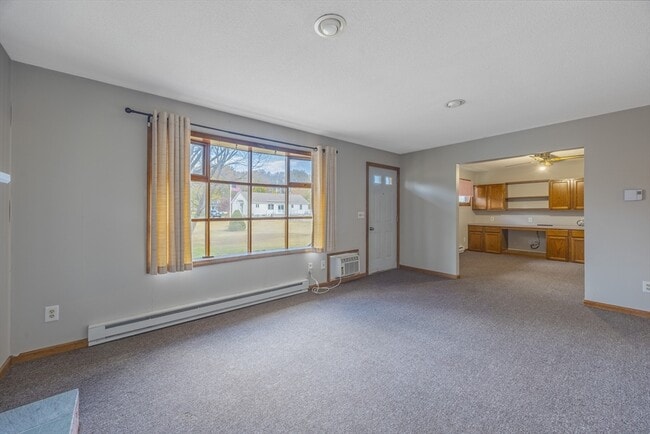 Building Photo - 26 Summit St