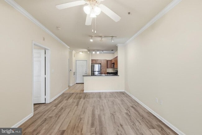 Building Photo - 12913 Centre Park Cir