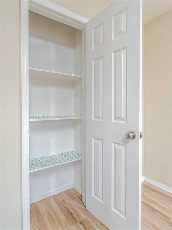 Building Photo - 13 Holly Dr