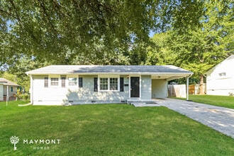 Building Photo - 1026 Woodhill Dr