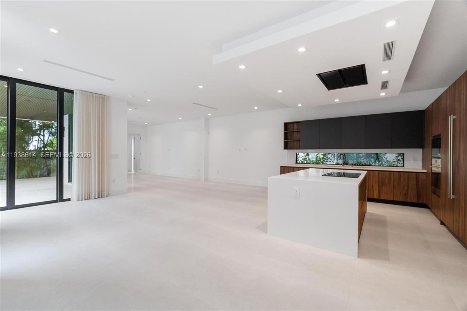 Building Photo - 10536 NW 67th Ter