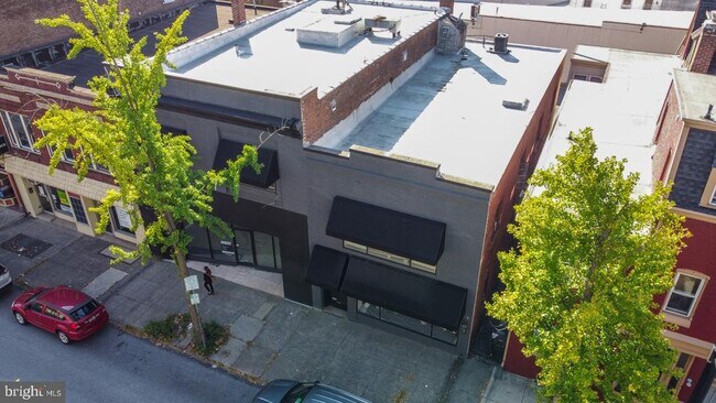 Building Photo - 27 N Hanover St