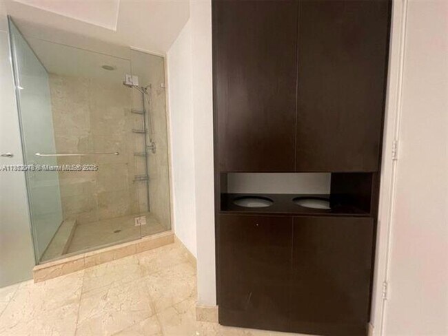 Building Photo - 250 Sunny Isles Blvd
