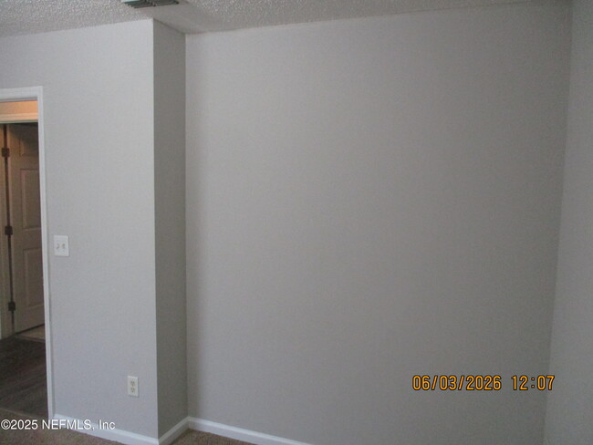 Building Photo - 3285 Avalon Dr