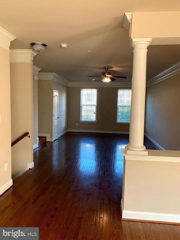 Building Photo - 11876 Country Squire Way