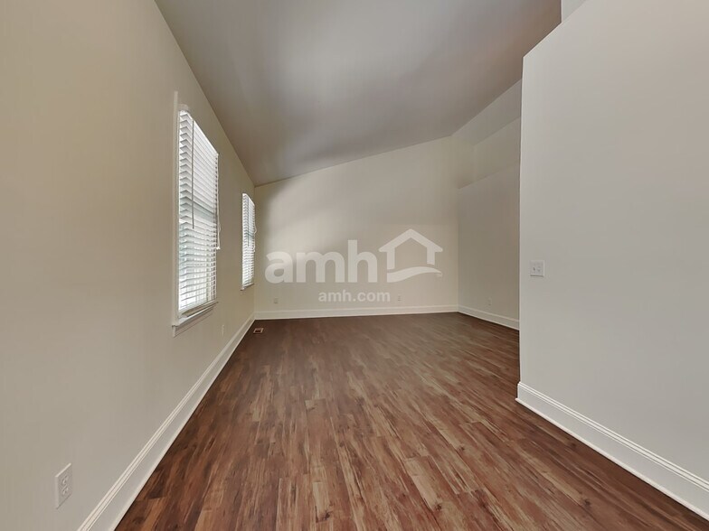 Building Photo - 6503 Barwick Ct