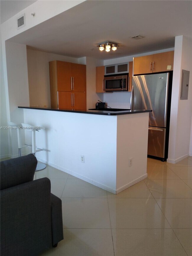 Building Photo - 300 S Biscayne Blvd